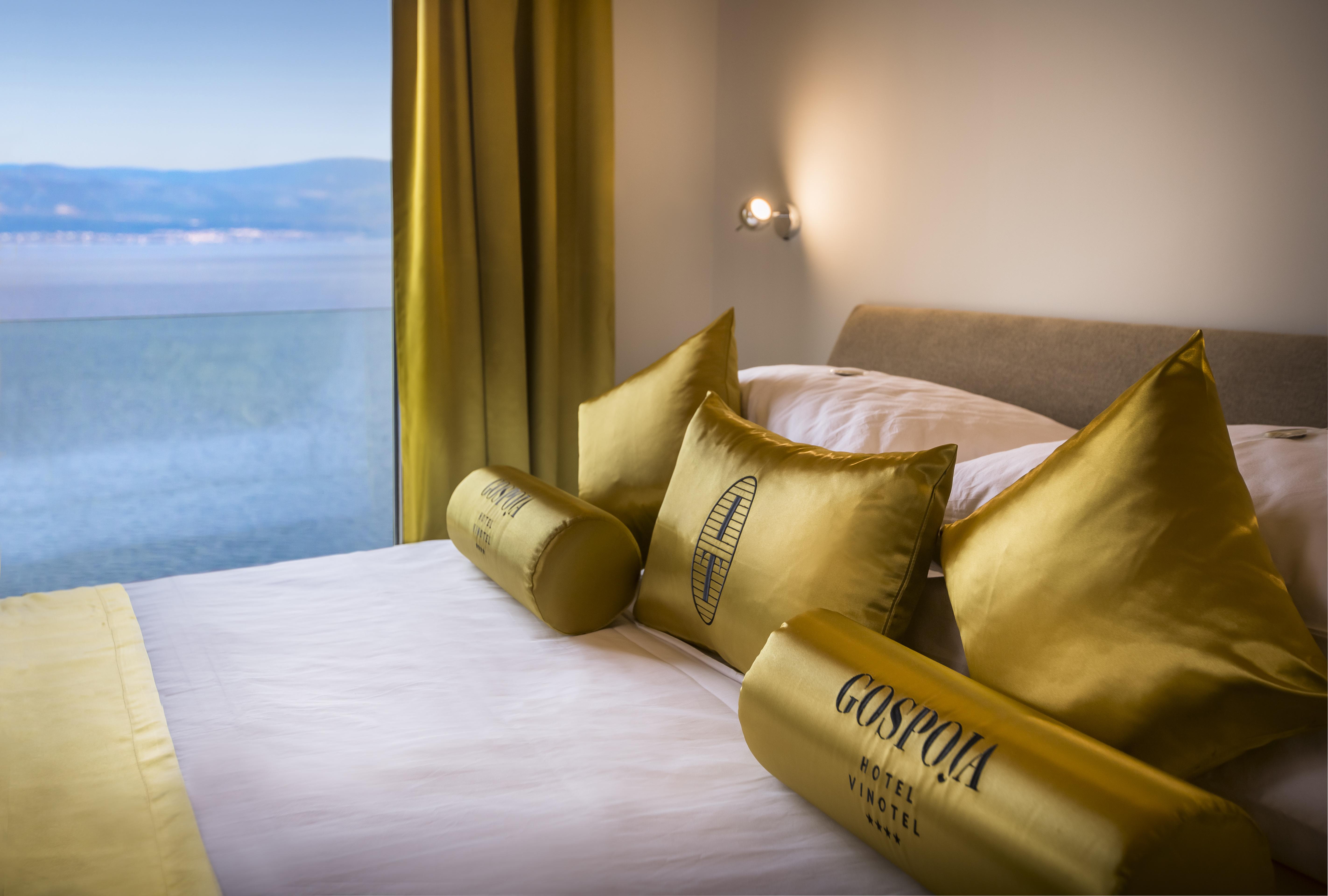 Hotel Vinotel Gospoja Vrbnik  Esterno foto